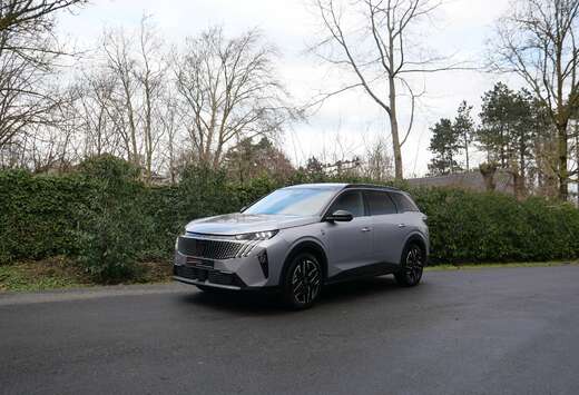 Peugeot FIRST EDITION GT HYBRID 145PK