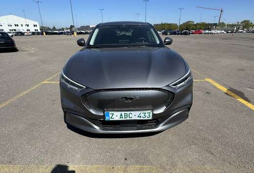 Ford Mustang Mach-E 76 kWh RWD Standard Range