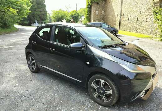Toyota 1.0i VVT-i x