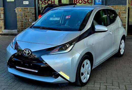 Toyota Aygo 1.0i VVT-i x-play II BOITE AUTOMATIQUE