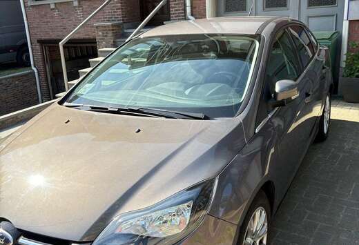 Ford 1.6 Ti-VCT Aut. Titanium