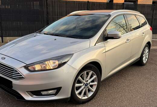 Ford 1.6 TDCi Titanium  Gekeurd  2015  Topstaat