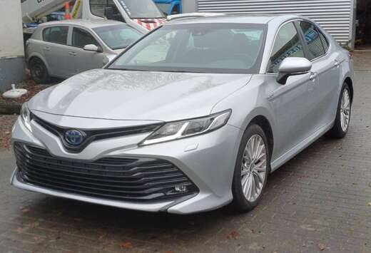 Toyota Camry Hybrid 2.5 Plus e-CVT