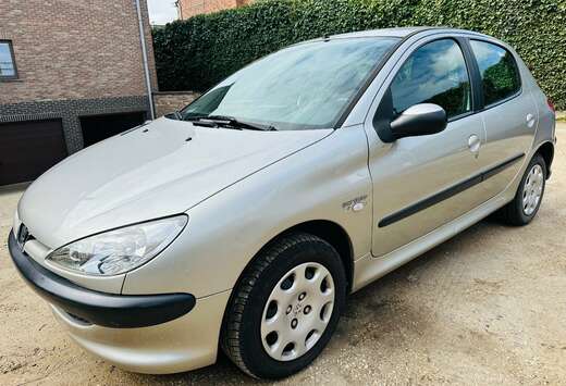 Peugeot 1.4i Enfant Terrible 70.000KM 2500€