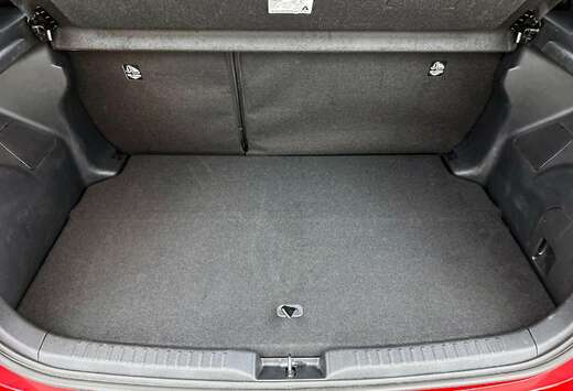 Toyota 1.5 VVT-i Hybrid Style e-CVT