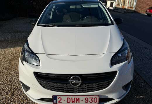 Opel Corsa 1.4i Black Edition