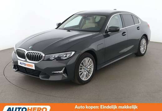BMW 330e Luxury Line