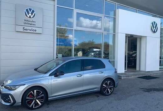 Volkswagen BLACK STYLE 1.5eHybrid 177CV DSG6