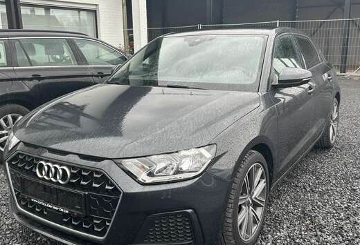 Audi Sportback 30 TFSI S line
