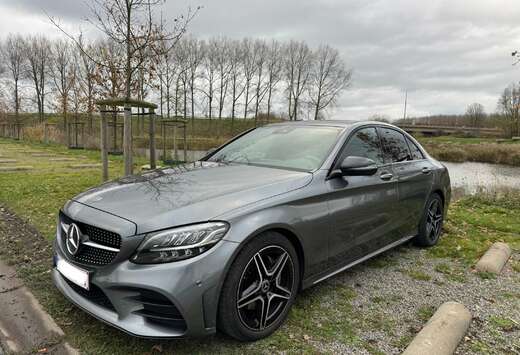 Mercedes-Benz C 180 AMG Line