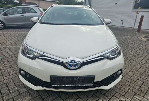 Toyota SW 1.8i HSD Comfort E-CVT