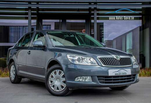 Skoda 1.6 TDi Ambiente / AIRCO / PARKEERSENSOREN / IS ...