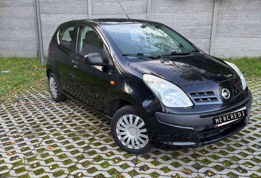 Nissan 1.0i Visia