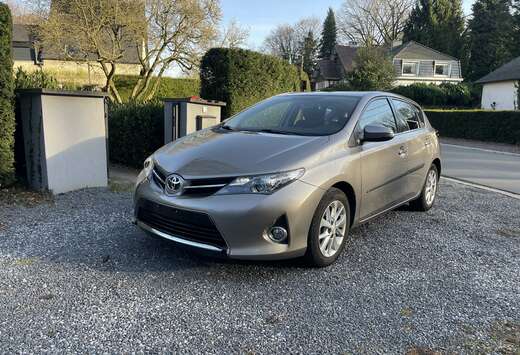 Toyota Auris 1.6i Lounge 1er PROPRIÉTAIRE