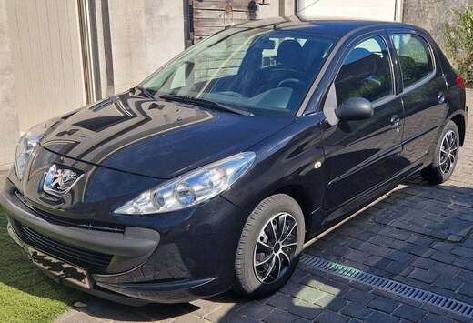 Peugeot 206  1.4i Trendy