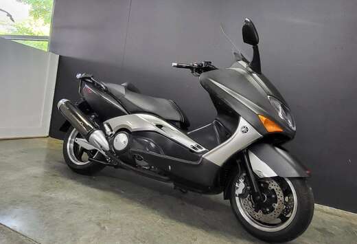 TMAX 500 budgetvriendelijke maxiscooter
