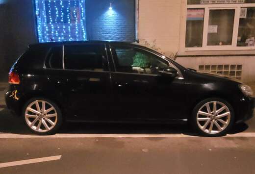 Volkswagen Golf 1.6 CR TDi Highline DPF DSG