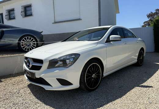 Mercedes-Benz CLA 180 NAVI,AIRCO,AMG VELGEN,SPORT