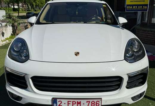 Porsche S Hybrid Tiptronic