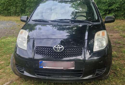 Toyota Yaris 1.0i VVT-i Terra