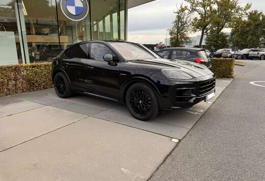 Porsche Cayenne E-Hybrid Coupe
