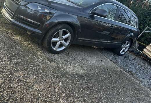 Audi 3.0 TDI DPF quattro tiptronic