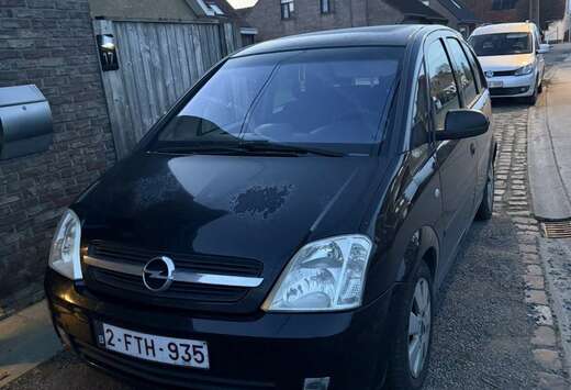 Opel 1.7 DTH DTi 16v Cosmo