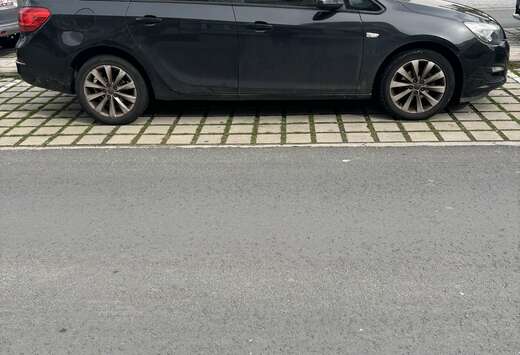 Opel Sports Tourer 1.4i Sport