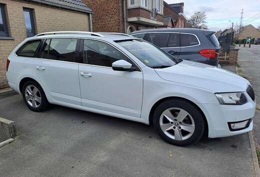 Skoda Octavia SW 1.6 CR TDi Ambition DSG