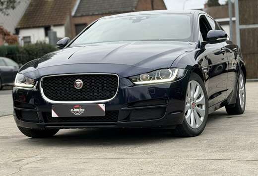 Jaguar Performance Aut. Prestige-Navi-Leder-Cam-Pano
