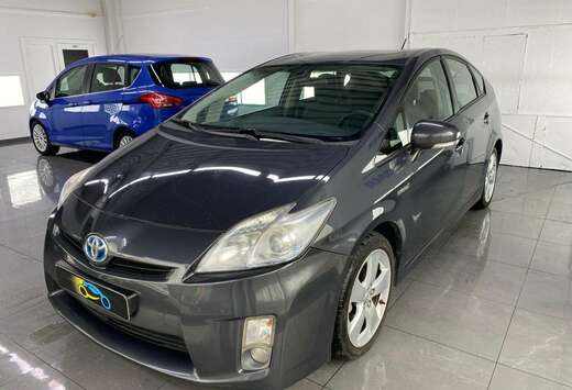 Toyota Hybrid 1.8i VVT-i Luna + Buisness Line