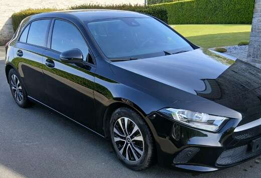 Mercedes-Benz BENZINE  1.3  BJ 2022     KM  48.100