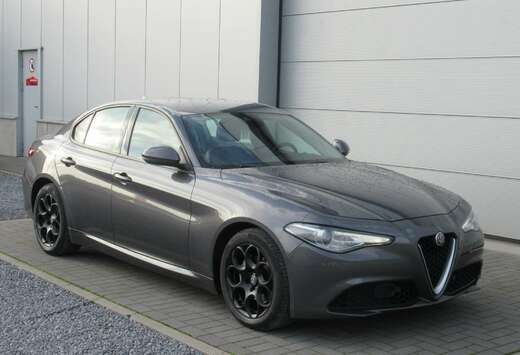 Alfa Romeo 2.2d Aut. / €12.990 netto / Leder / Navi ...