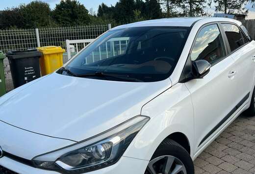 Hyundai 1.4i Blackline