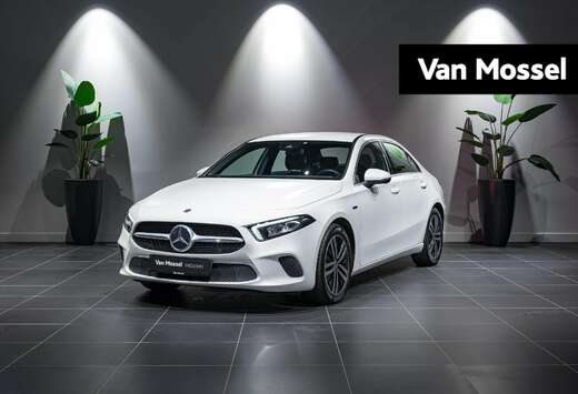 Mercedes-Benz A e PROGRESSIVE  CARPLAY  AMBIENT TREKH ...
