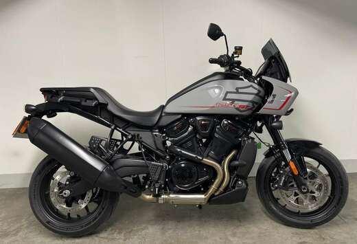 ADVENTURE TOURING RA1250ST