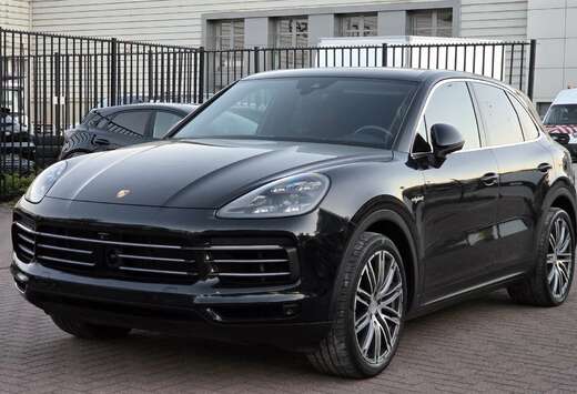 Porsche 3.0i V6 PHEV Tiptronic S