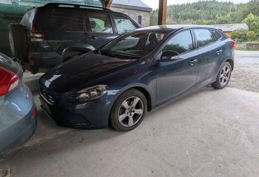 Volvo V40 1.6 D2 Kinetic R-Design