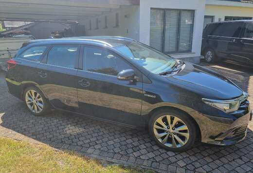 Toyota 1.8 VVT-i Hybrid Automatik Touring Sports Edit ...