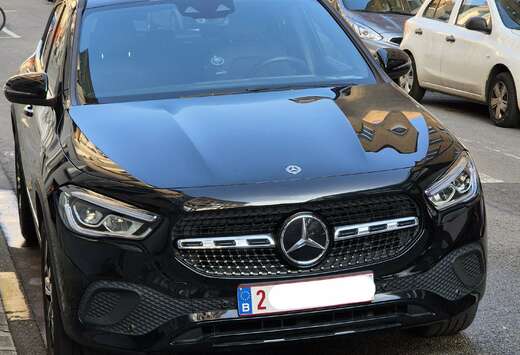 Mercedes-Benz GLA+180+7G-DCT