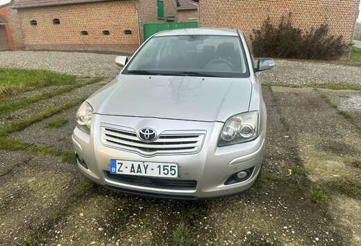 Toyota 1.8i VVT-i 16v Linea Luna *BELGE*