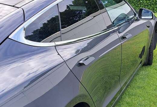 Tesla 100 kWh Dual Motor