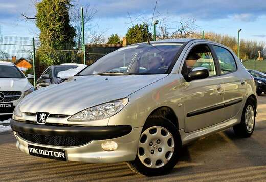 Peugeot 1.4 ESSENCE 75CV - BOITE AUTOMATIQUE - AIRCO