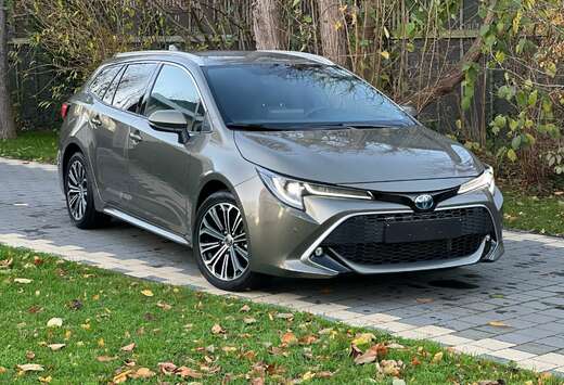 Toyota 1.8 Hybrid Touring