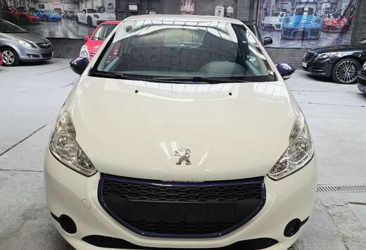 Peugeot 208 1.0i Access Prête à immatriculer