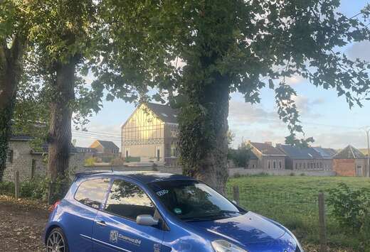 Renault 2.0i 16v Sport