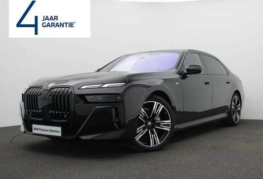 BMW M SPORT - SKY LOUNGE - ICONIC