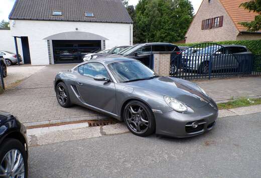Porsche 2.7i Tiptronic S PSM/PDC/LEDER/AIRCO/19\