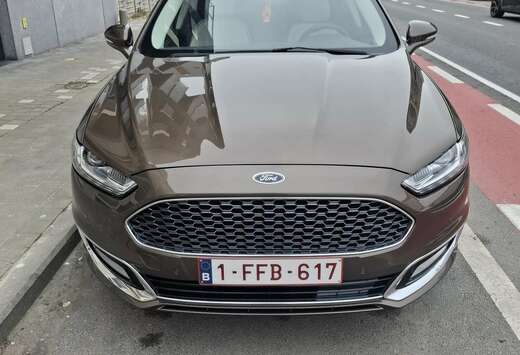 Ford Vignale 2.0 HEV