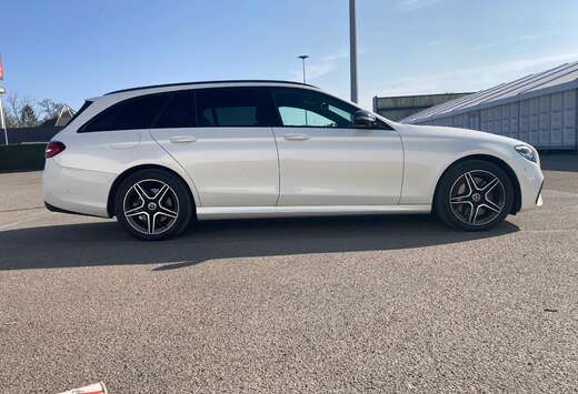 Mercedes-Benz E 300 e T 9G-TRONIC AMG Line